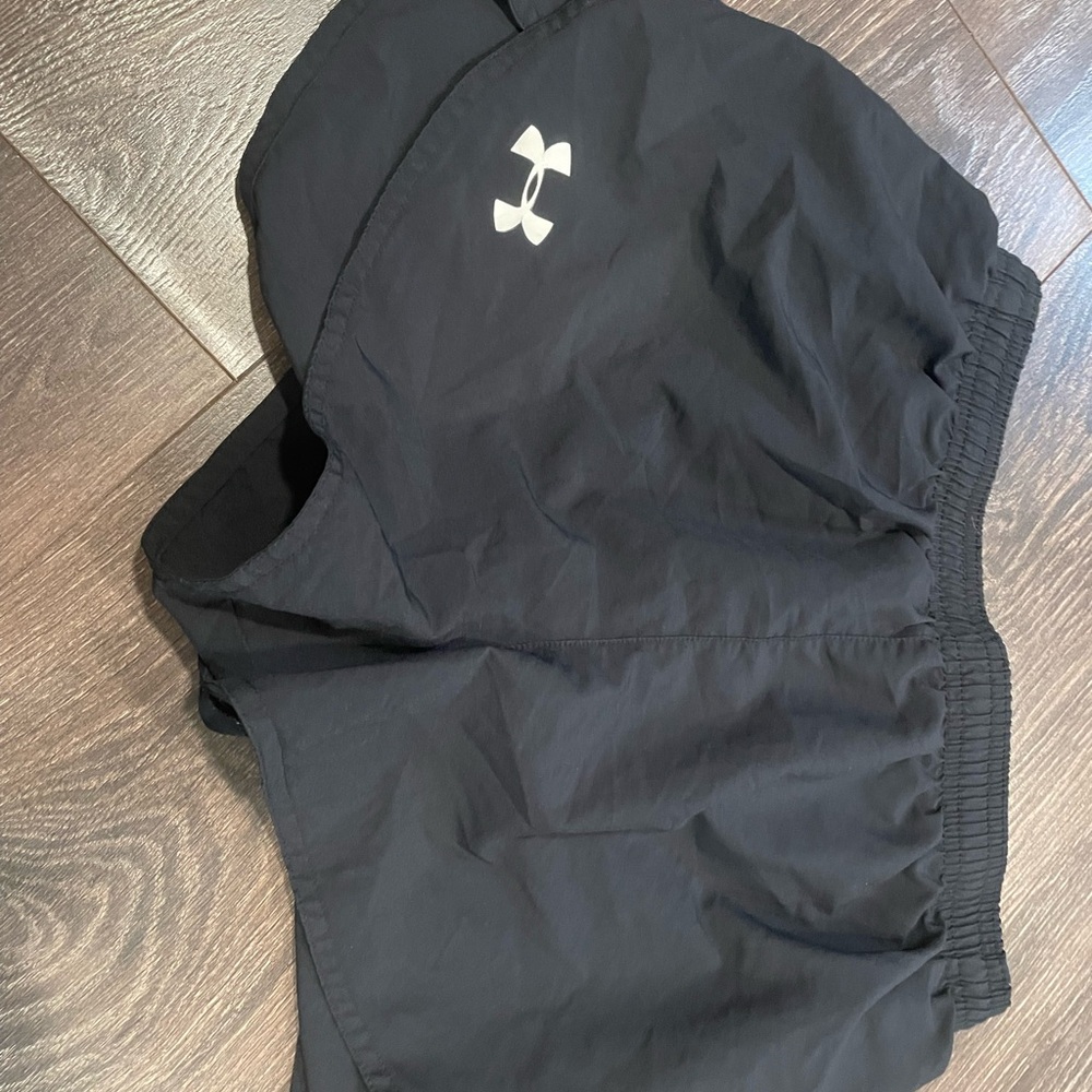 Under Armour Men's Black Athletic Shorts